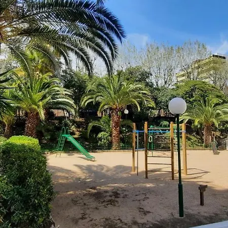 Apartment Bright Near The And Barcelona By Train Masnou
